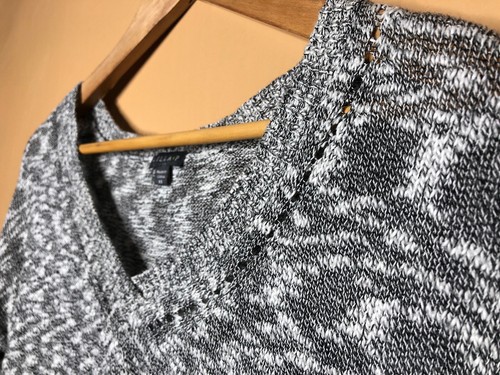 Lilla p Women's Size XS Sweater Tight Knit V Neck Black White 3/4 Sleeve - Picture 12 of 12