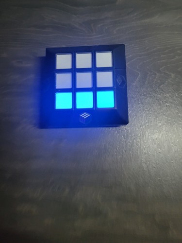 Rubiks Slide Juego Electrónico Techno Fuente Portátil Puzzle Estrategia Juego Raro - Imagen 5 de 24