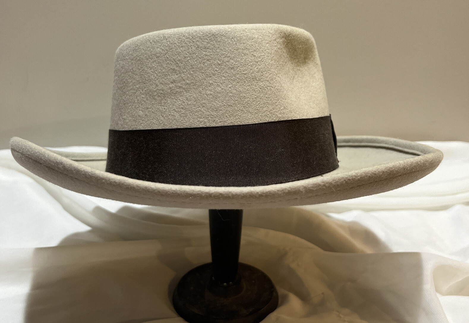 Vintage Wool Hat Nu Planter Designer Collection Camel Colored  Size Large - Boho