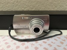 Olympus Stylus Digital Camera 710 7.1MP Camera Only- No ACCESSORIES - TESTED