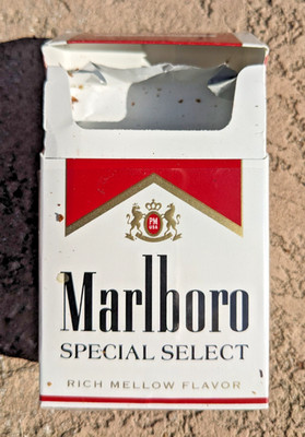 Cigarette Box collectible MARLBORO RED SPECIAL SELECT - CA tax label - EMPTY