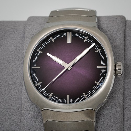 H. Moser & Cie Streamliner Centre Seconds Purple Haze 6201-1201 Box Papers New