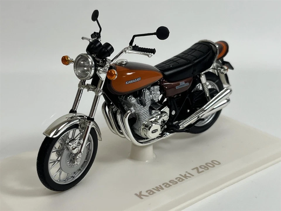 Kawasaki Z900 1973 1:18 Scale Norev 182031 - Image 2 of 4