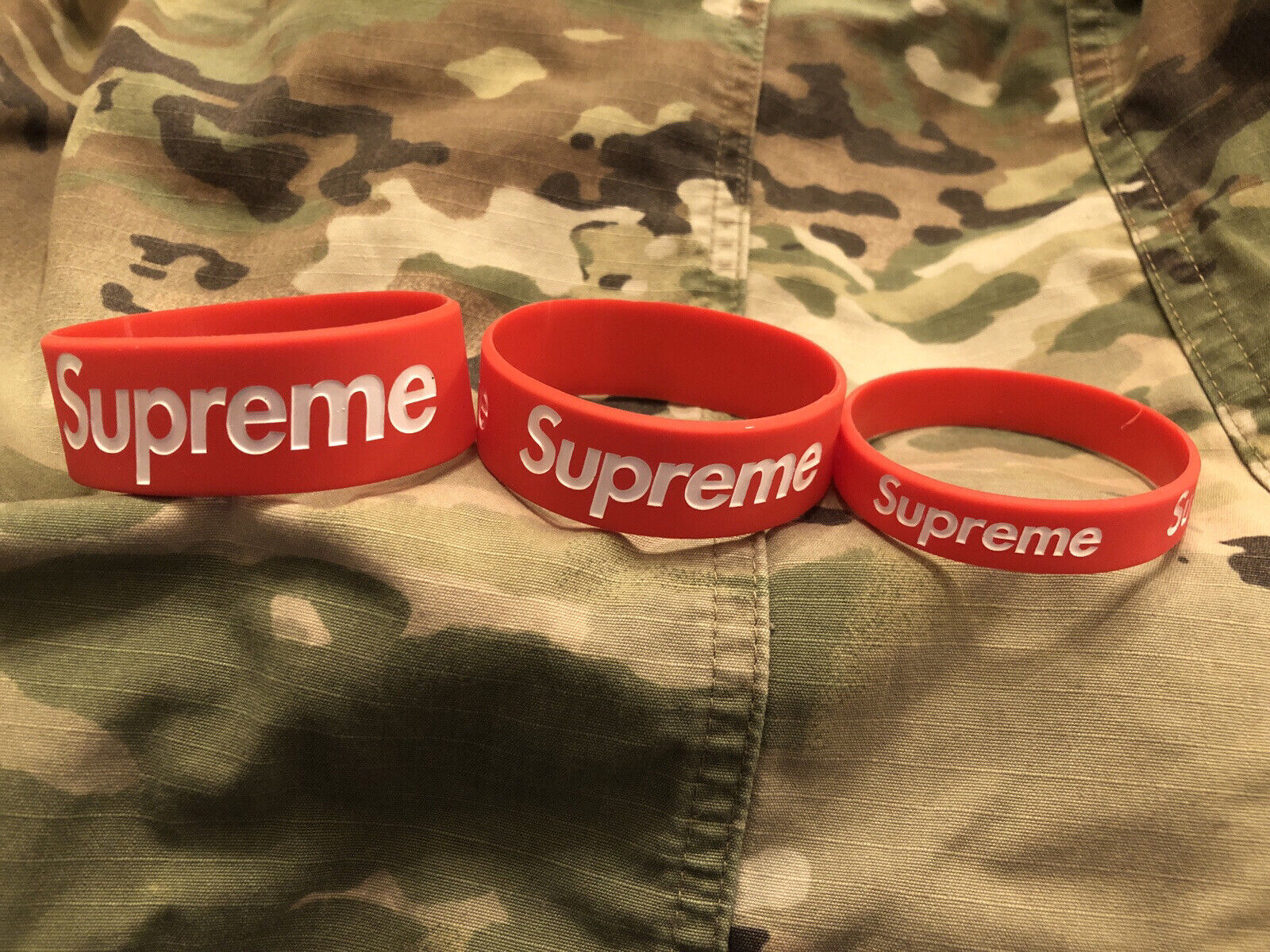 1x SUPREME Silicone Bracelet Set (1in, 3/4in, & 1/2in), Save $2.50 From Retail
