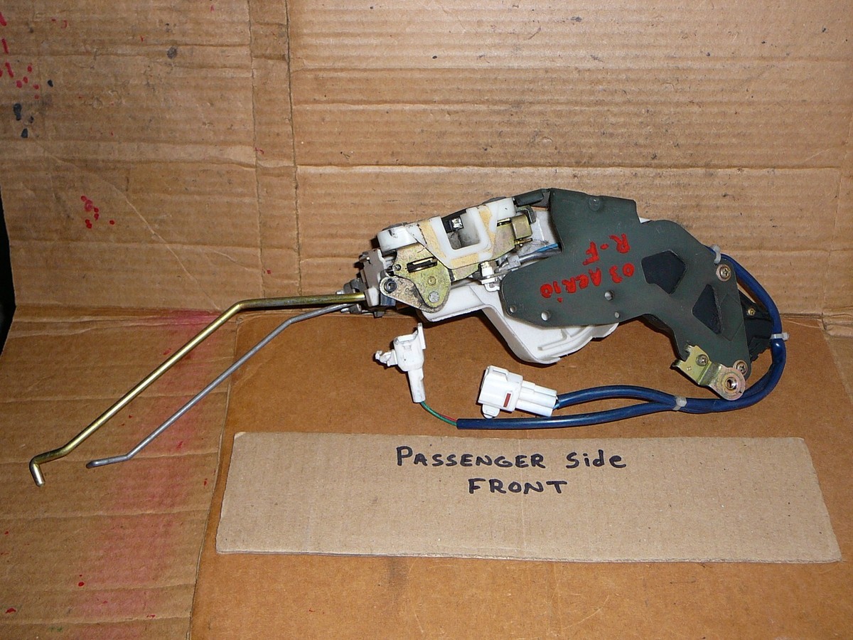 あらき 2003 Suzuki Aerio RIGHT FRONT passenger side Door Latch & Power