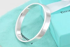 Tiffany & Co. Sterling Silver Geometric Oval Bangle Bracelet Medium Size