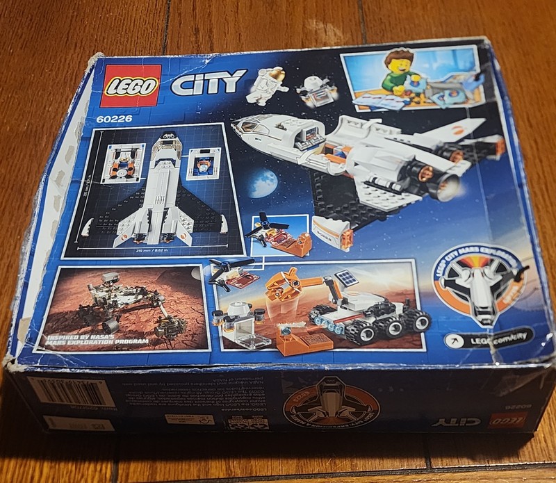 Lego used incomplete  60226 Mars Research,43217 Up House,?43217 Downtown Noodle 