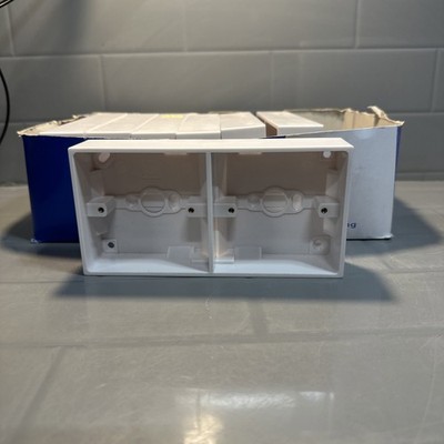 7 xPattress Back Box Aufputz für Lichtschalter Stecker Steckdose Posten 
