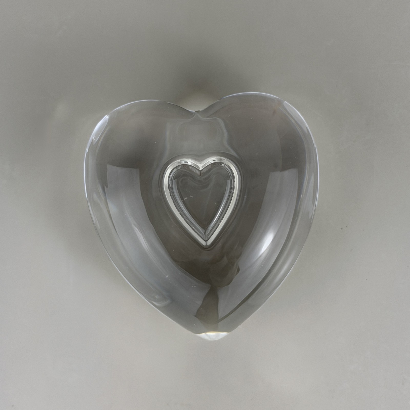 Steuben heart to heart Eric Hilton crystal glass hand cooler figurine Signed Box