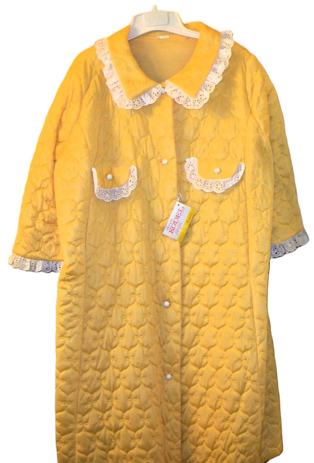 NEW VTG Women’s Quilted Satin Robe, Sleepwear Size L (1618) Color