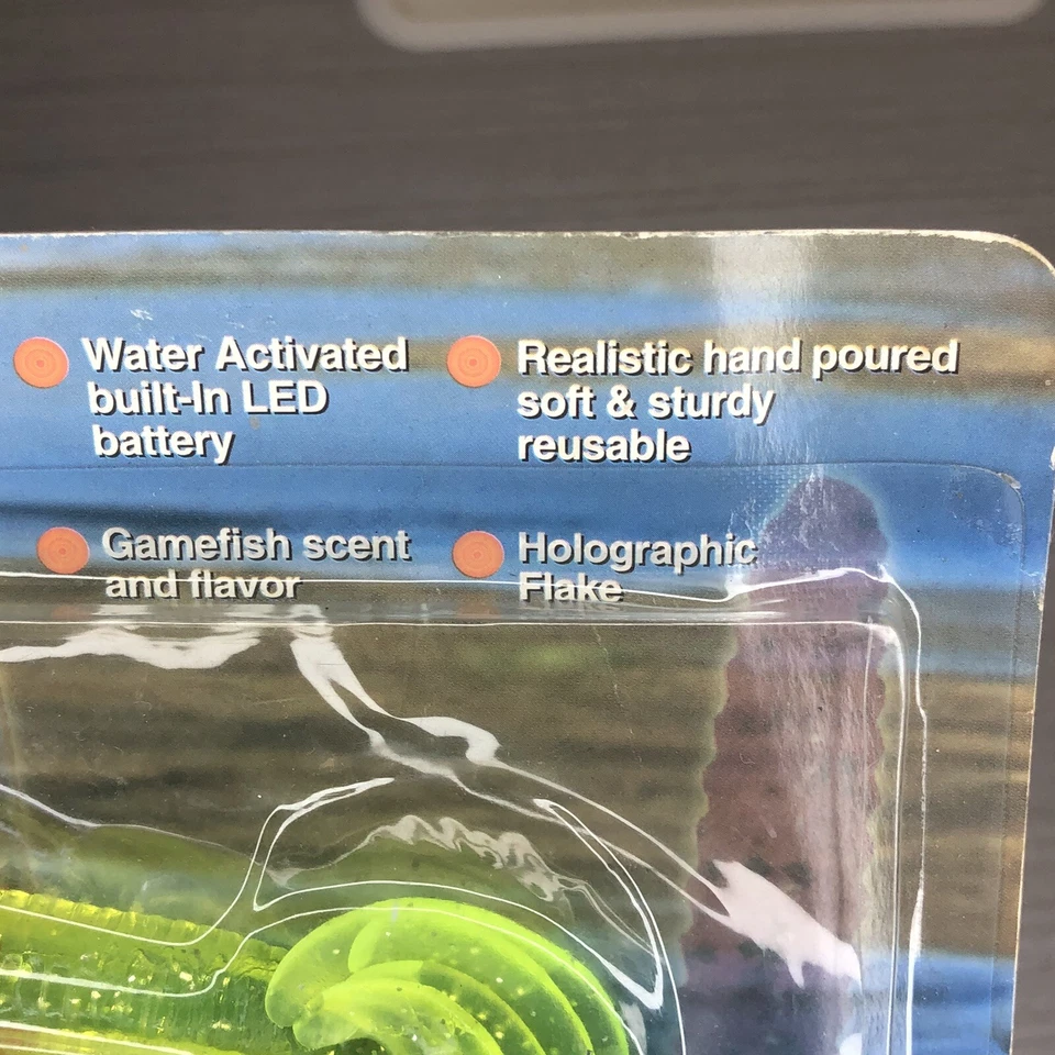 Gusanos de alambre malvado cebo suave iluminado de Ray Scott Foto 3 de 3