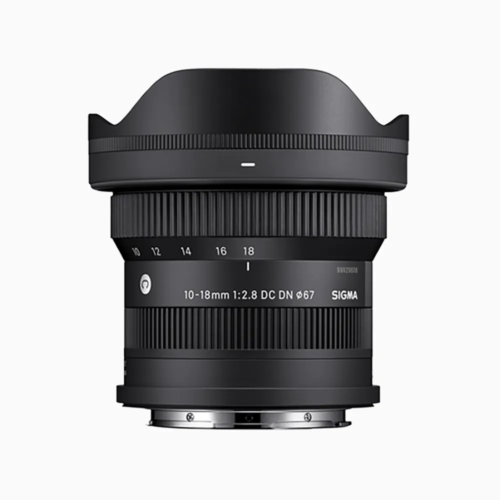 Lente contemporánea Sigma 10-18 mm F2,8 DC DN para cámara de montaje Fuji X con capucha - Imagen 1 de 6