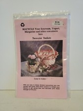 Crafting Pattern Recycle Icecream, Yogurt, Margarine Containers into Baskets