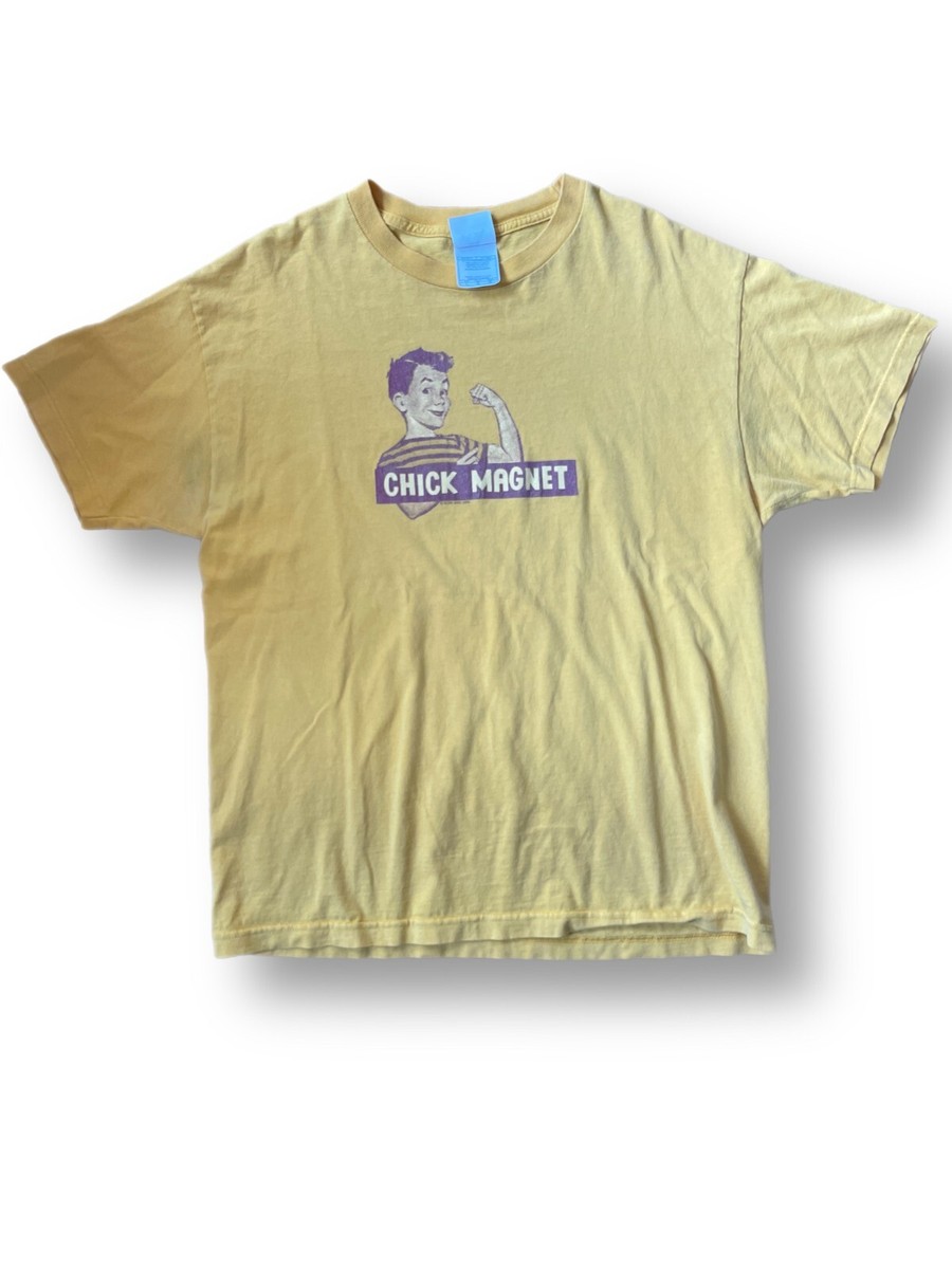 VTG Chick Magnet Men's Crewneck T-Shirt Triple AAA Tag Size Large