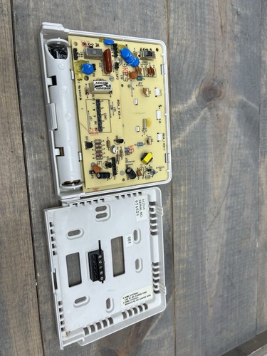 Hunter 44250a Set and Save 5+1+1 Programmable Thermostat -REad - Picture 4 of 4