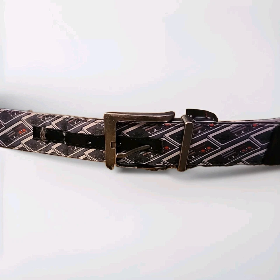 Bioworld ретро Nintendo ремень подлинный 1980-х NES контроллер пряжка 33-37» M/L - Изображение 3 из 4