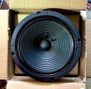 8 Lautsprecher (Aus Vox BC 108 Cabinet)