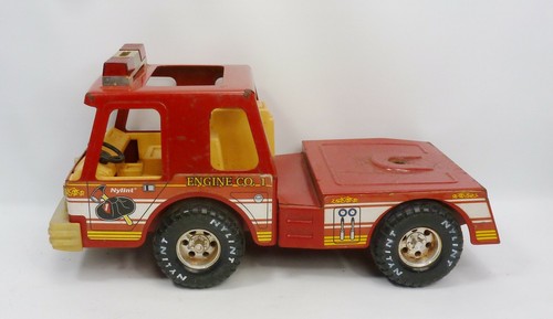 Vintage Nylint Metal Fire Truck CAB ONLY #61104-5491 U.S.A Made - Picture 2 of 7