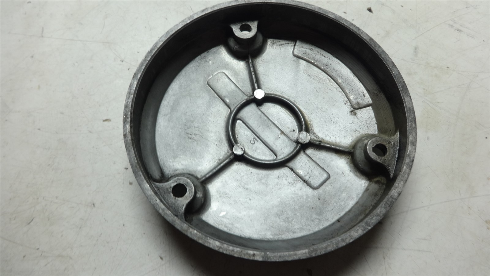 72 73 HONDA CB350 SL CB 350 SS TWIN HM348B. ENGINE CASE SIDE OUTER