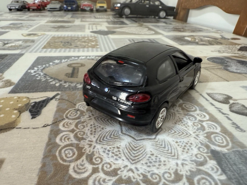 Alfa Romeo 147 New Ray 1/35 - Immagine 2 di 3