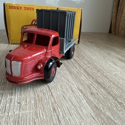 DINKY TOYS Réf 34B Berliet plateau avec container 1956 ROUE CONCAVE