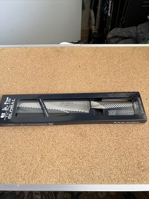 Global Classic 8 1/2 in. Bread Knife G-9