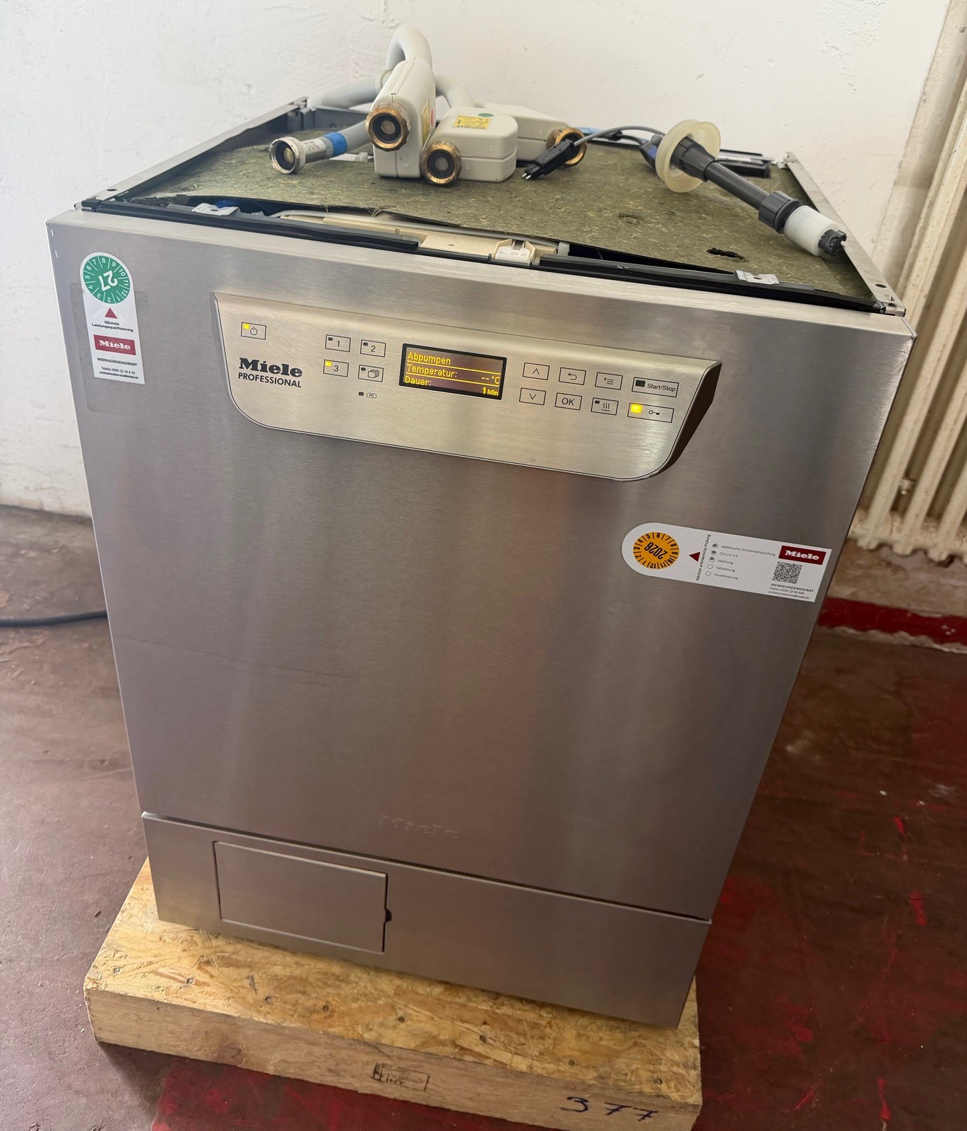 Miele PG 8592 Reinigungs- Desinfektionsautomat RDG 400V 9,3kW Bj.2023 Unterbau