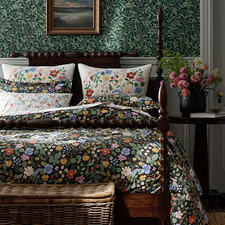The Company Rifle Paper Co. Strawberry Fields Classic Cool Cotton Percale Duvet