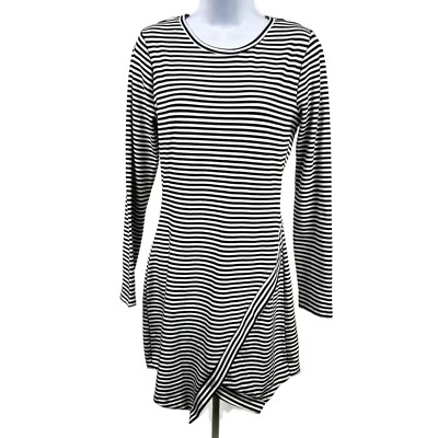 Andree By Unit Black White Striped Long Sleeved Bodycon Back Zip