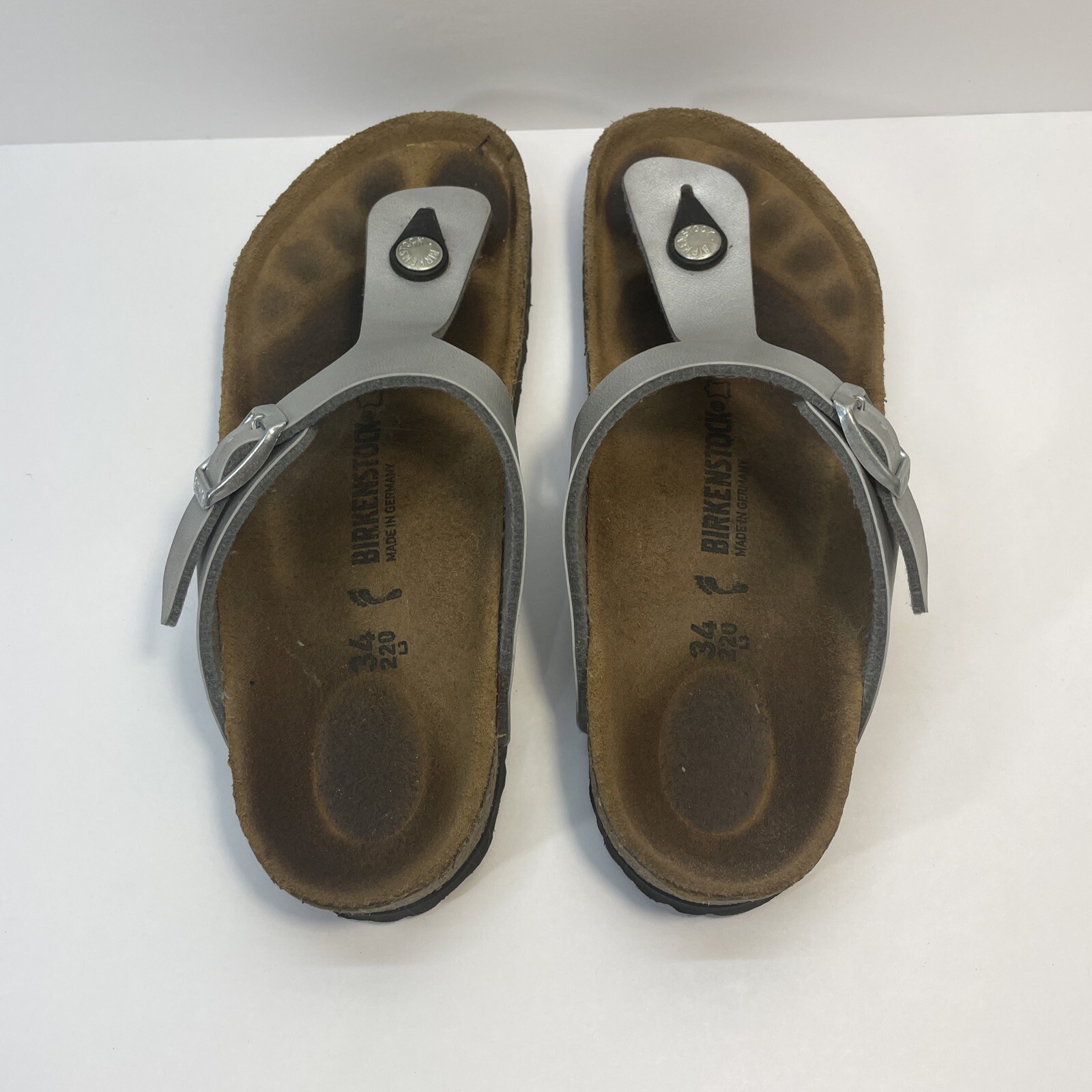 BIRKENSTOCK Gizeh Silver Metallic Thong Sandals Women… Gem