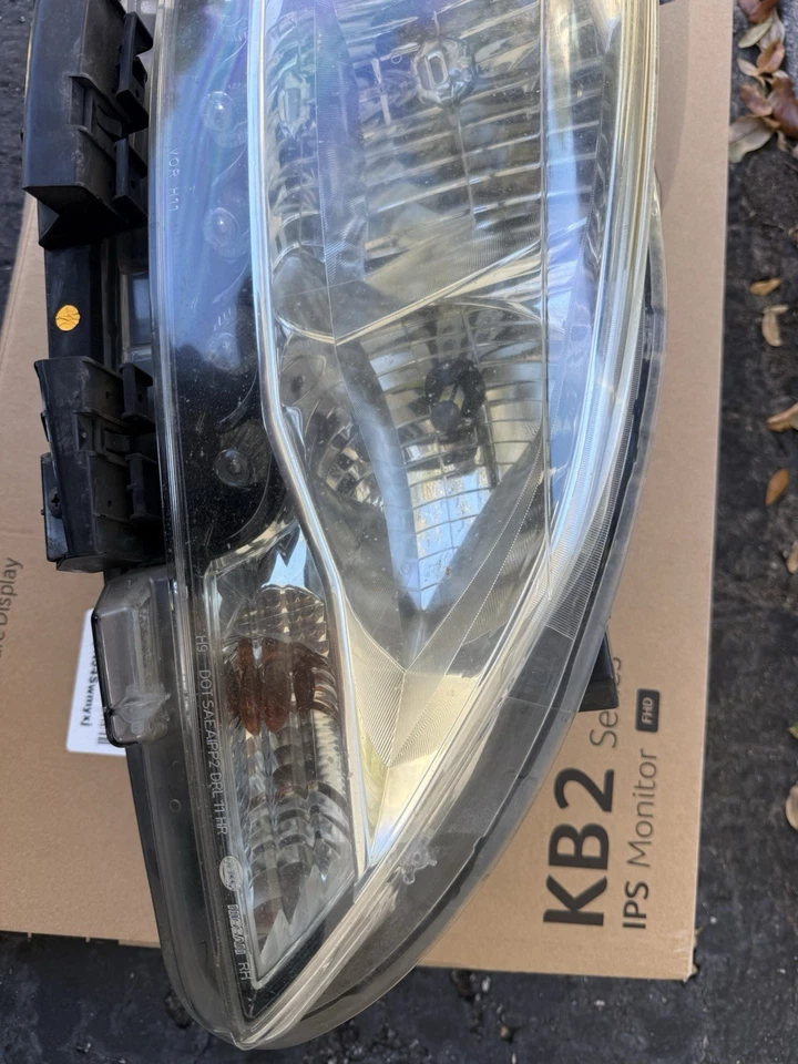 Faro derecho Nissan Sentra 2013-2015 lado del pasajero OEM Hella 26060-3SG2A Foto 3 de 4