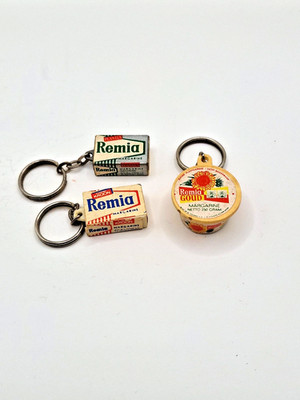 3× Remia Margarine Werbe-Schlüsselanhänger   Vintage Reklame Miniaturen