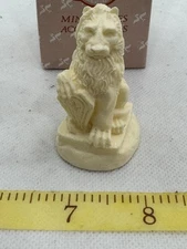 Falcon Miniatures Lion Statue With Shield 1:12 Scale 21012