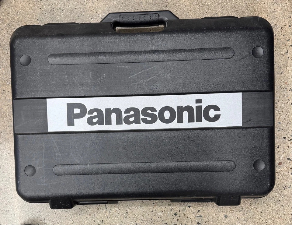 Panasonic Drill & Saw Combo Kit 18v 1/2EY6450 EY3544 EY0110 Very Good Condition - Image 2 of 4