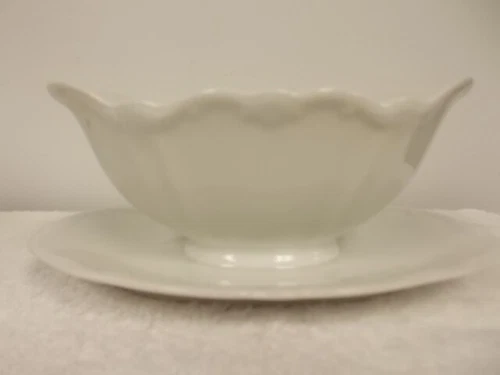 Bareuther China White Porcelain Sauce Gravy Boat & Attached Plate Germany Made