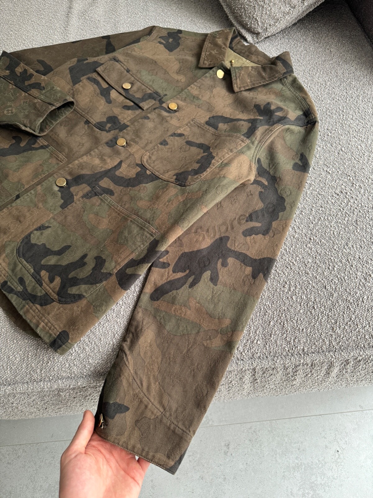 Men's Authentic LOUIS VUITTON SUPREME Camo Monogram Denim Trucker Jacket 46 S/M image 7