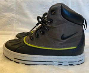 nike duck boots boys