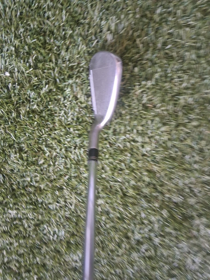 Hierro TaylorMade r7 Draw 8 - Eje de acero flexible regular - Club diestro diestro Foto 4 de 4