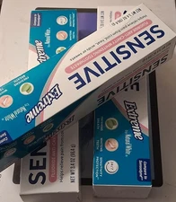 3X - Natural White Sensitive Extreme Fluoride Anti Cavity Whitening Toothpaste