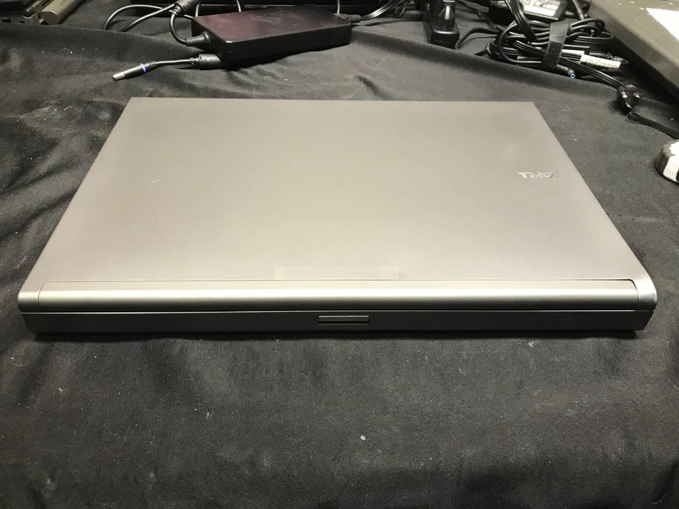 Dell Precision M6500 Laptop i7 Q 720 @1.6GHz , 4GB RAM, 700GB HDD, Windows 7 Pro - Image 2 of 4