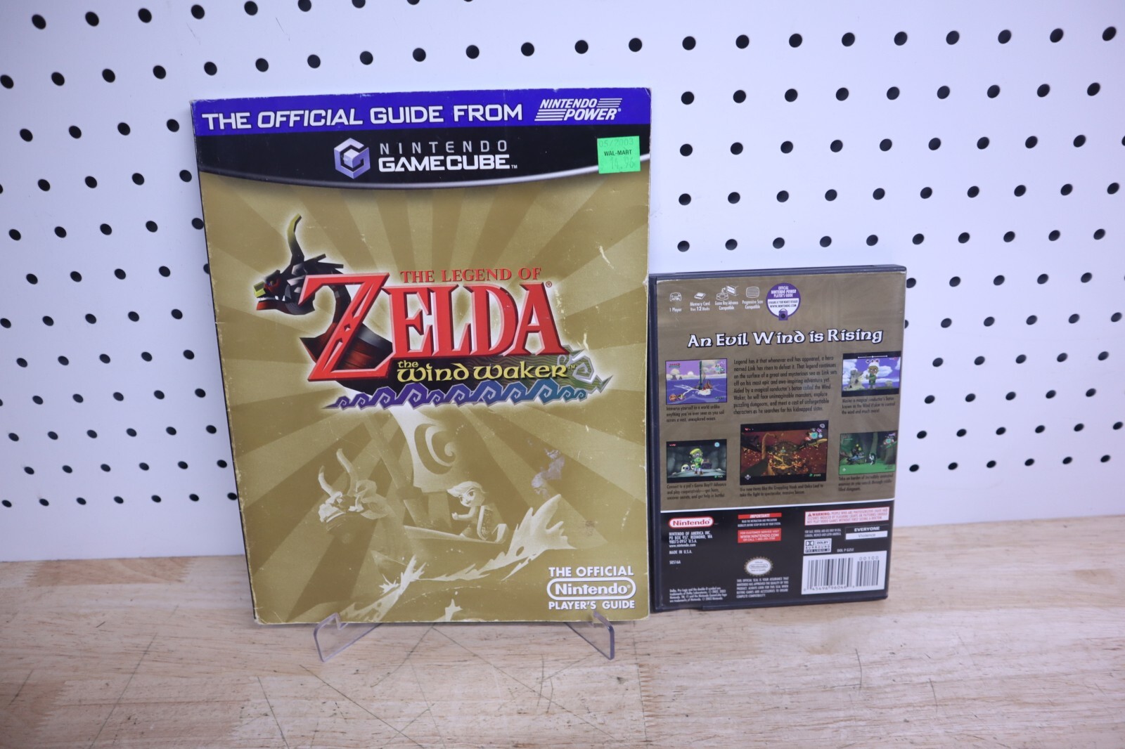 The Legend of Zelda The Wind Waker (Nintendo GameCube, 2003) Complete W/2  Guides