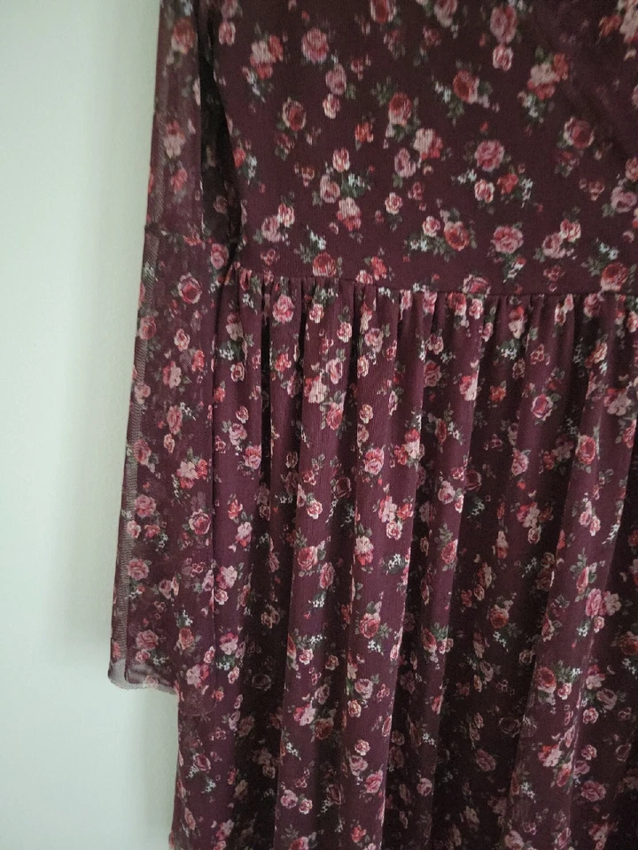 American Rag Fit And Flare Red Floral Dress Size Large V Neck Lace Bell Sleeve - Изображение 4 из 4