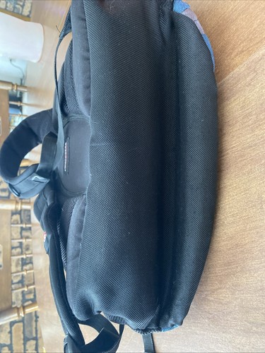 SwissGear Padded Laptop Backpack - Black, Gray and blue - Picture 14 of 14