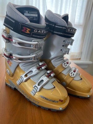 GARMONT: Womens Mega-Star Alpine Tour Ski Boot: size 25