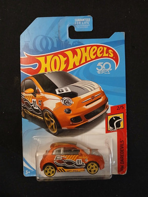 Hot Wheels HW Daredevils  Fiat 500 2/5 Orange