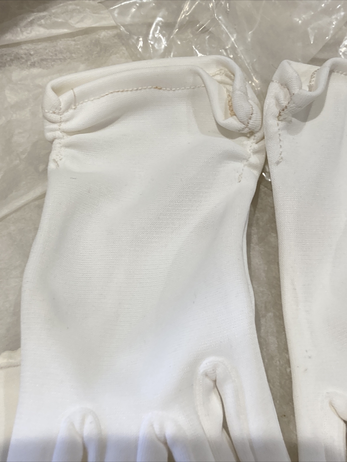 Vintage 1950s/60s Holy Communion Dress, Veil, Headpiece & 2 pairs of Gloves 8