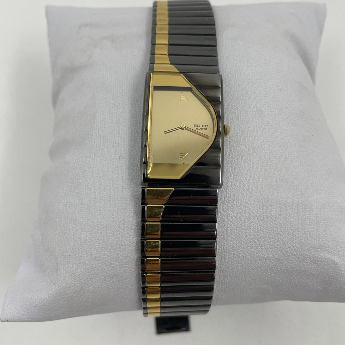 SEIKO WOMENS Vintage “Half Moon” Watch (2Y00-5G09) NICE! 6-6.5