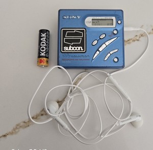 sony mz-r500 md minidisc walkman recorder