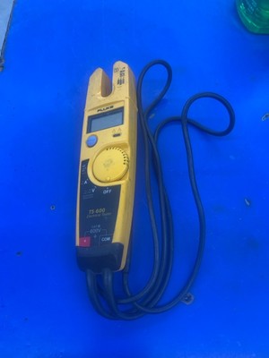 FLUKE T5-600 VOLTAGE TESTER (C26027897)