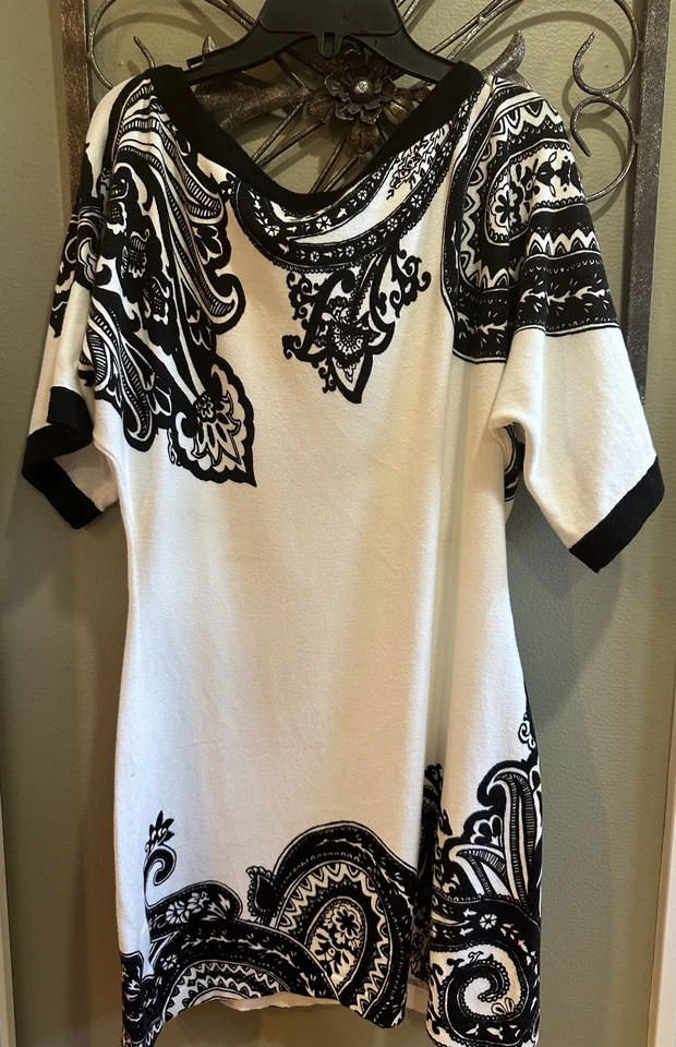 White House Black Market Women’s Knit Paisley Sweater Dress /Tunic M/NWT - Image 2 of 4